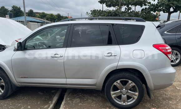 Buy Used Toyota RAV4 Silver Car in Accra in Greater Accra Buy Used Toyota RAV4 Silver Car in Accra in Greater Accra