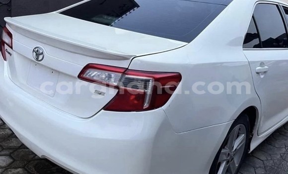 Buy Used Toyota Camry White Car in Accra in Greater Accra Buy Used Toyota Camry White Car in Accra in Greater Accra