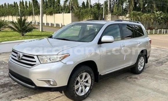 Buy Used Toyota Highlander Silver Car in Accra in Greater Accra Buy Used Toyota Highlander Silver Car in Accra in Greater Accra