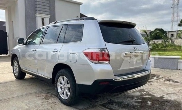 Buy Used Toyota Highlander Silver Car in Accra in Greater Accra Buy Used Toyota Highlander Silver Car in Accra in Greater Accra