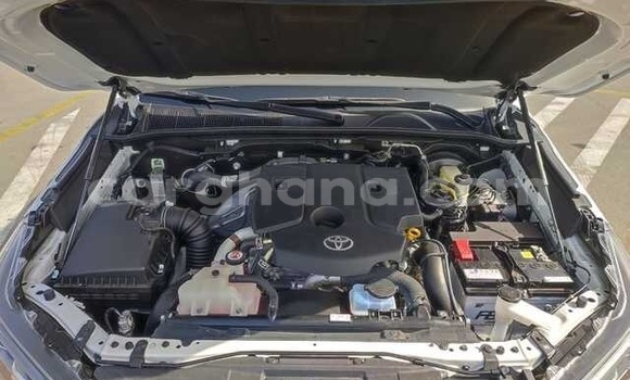 Sayi Na hannu Toyota Hilux White Mota in Accra a Greater Accra Sayi Na hannu Toyota Hilux White Mota in Accra a Greater Accra