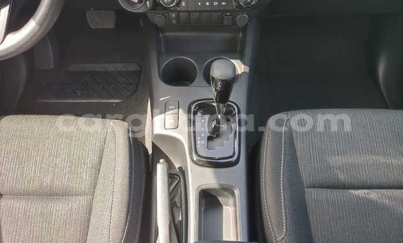 Sayi Na hannu Toyota Hilux White Mota in Accra a Greater Accra Sayi Na hannu Toyota Hilux White Mota in Accra a Greater Accra