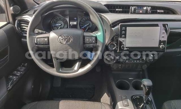 Sayi Na hannu Toyota Hilux White Mota in Accra a Greater Accra Sayi Na hannu Toyota Hilux White Mota in Accra a Greater Accra