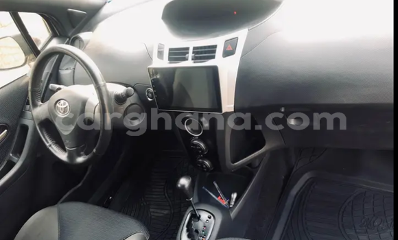 Buy Used Toyota Vitz White Car in Accra in Greater Accra Buy Used Toyota Vitz White Car in Accra in Greater Accra