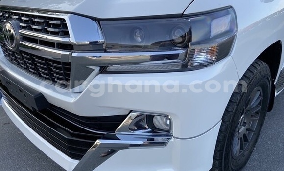 Sayi Na hannu Toyota Land Cruiser White Mota in Accra a Greater Accra Sayi Na hannu Toyota Land Cruiser White Mota in Accra a Greater Accra