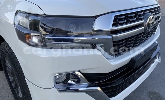 Sayi Na hannu Toyota Land Cruiser White Mota in Accra a Greater Accra Sayi Na hannu Toyota Land Cruiser White Mota in Accra a Greater Accra