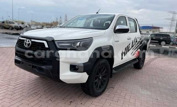 Sayi Na hannu Toyota Hilux White Mota in Accra a Greater Accra Sayi Na hannu Toyota Hilux White Mota in Accra a Greater Accra