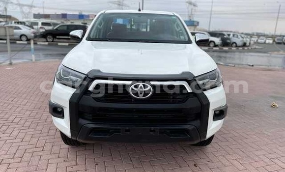 Sayi Na hannu Toyota Hilux White Mota in Accra a Greater Accra Sayi Na hannu Toyota Hilux White Mota in Accra a Greater Accra
