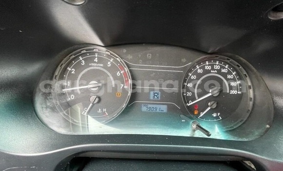 Sayi Na hannu Toyota Hilux White Mota in Accra a Greater Accra Sayi Na hannu Toyota Hilux White Mota in Accra a Greater Accra