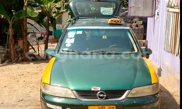 Sayi Na hannu Opel Vectra Sauran Mota in Accra a Greater Accra