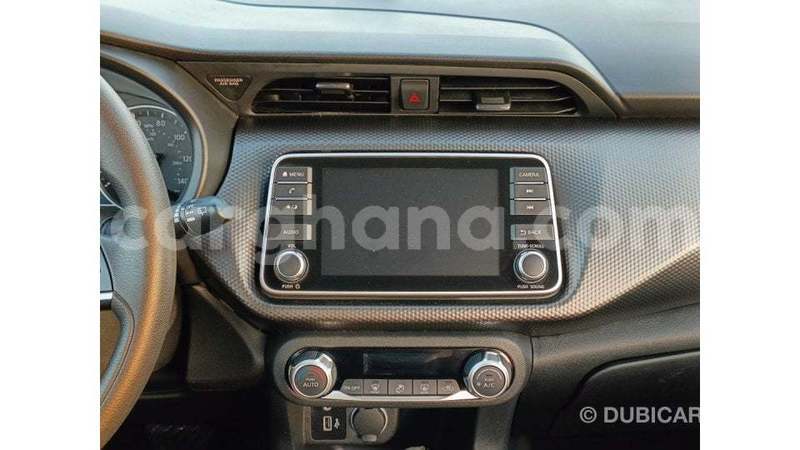 Big with watermark nissan evalia ashanti import dubai 53604