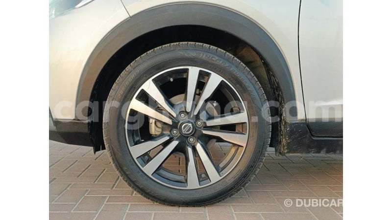 Big with watermark nissan evalia ashanti import dubai 53604