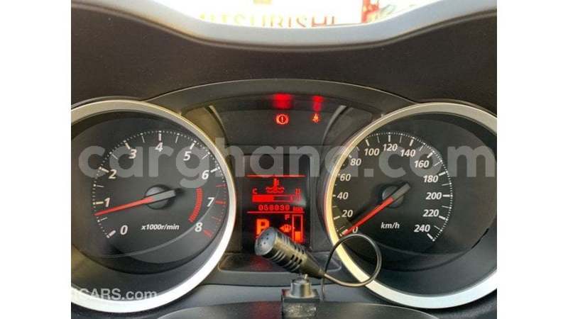 Big with watermark mitsubishi lancer ashanti import dubai 53606