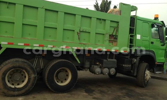 Buy Used Howo Sinotruck Green Truck in Accra in Greater Accra Buy Used Howo Sinotruck Green Truck in Accra in Greater Accra