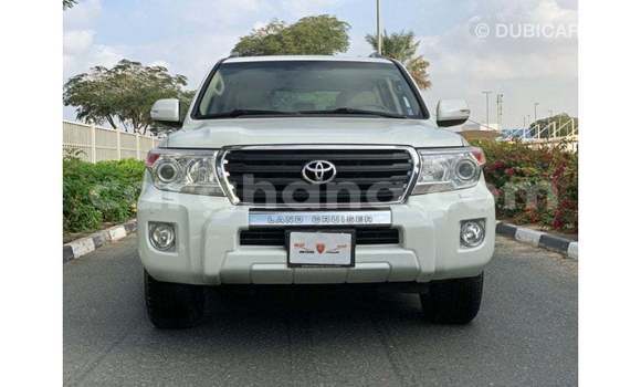 Ra Imported Toyota Land Cruiser funfun Ọkọ̀ in Import - Dubai ni Ashanti Ra Imported Toyota Land Cruiser funfun Ọkọ̀ in Import - Dubai ni Ashanti