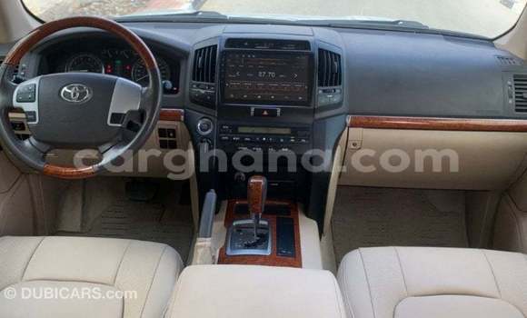 Ra Imported Toyota Land Cruiser funfun Ọkọ̀ in Import - Dubai ni Ashanti Ra Imported Toyota Land Cruiser funfun Ọkọ̀ in Import - Dubai ni Ashanti