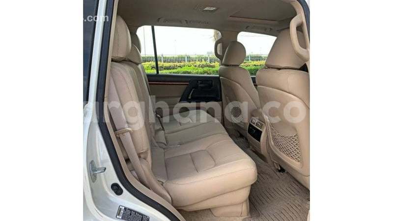 Big with watermark toyota land cruiser ashanti import dubai 53616