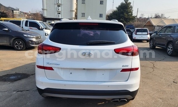 Sayi Na hannu Hyundai Tucson White Mota in Accra a Greater Accra Sayi Na hannu Hyundai Tucson White Mota in Accra a Greater Accra