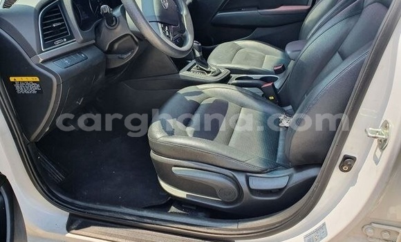 Sayi Na hannu Hyundai Avante White Mota in Accra a Greater Accra Sayi Na hannu Hyundai Avante White Mota in Accra a Greater Accra