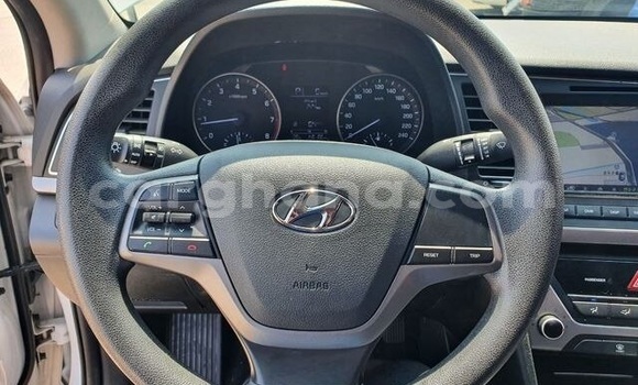 Sayi Na hannu Hyundai Avante White Mota in Accra a Greater Accra Sayi Na hannu Hyundai Avante White Mota in Accra a Greater Accra