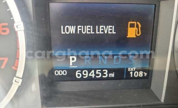 Sayi Na hannu Toyota Tundra White Mota in Accra a Greater Accra Sayi Na hannu Toyota Tundra White Mota in Accra a Greater Accra