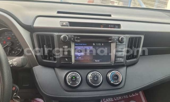 Ra Àlòkù Toyota RAV4 Miiran Ọkọ̀ in Accra ni Greater Accra Ra Àlòkù Toyota RAV4 Miiran Ọkọ̀ in Accra ni Greater Accra
