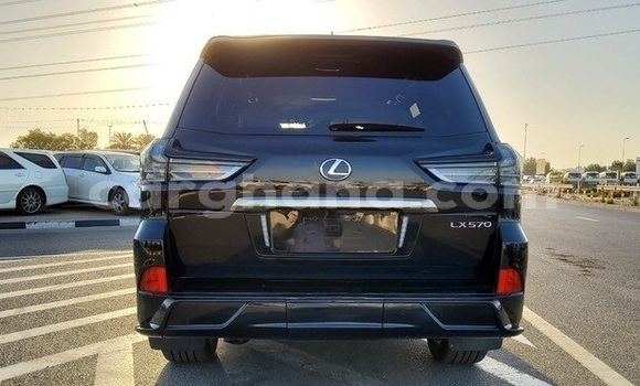Sayi Na hannu Lexus LX 570 Black Mota in Accra a Greater Accra Sayi Na hannu Lexus LX 570 Black Mota in Accra a Greater Accra
