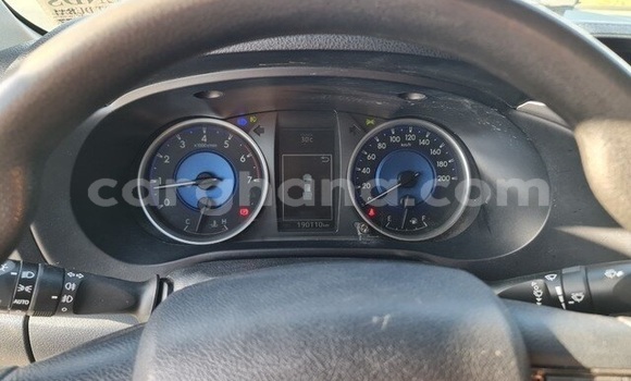 Sayi Na hannu Toyota Hilux White Mota in Accra a Greater Accra Sayi Na hannu Toyota Hilux White Mota in Accra a Greater Accra