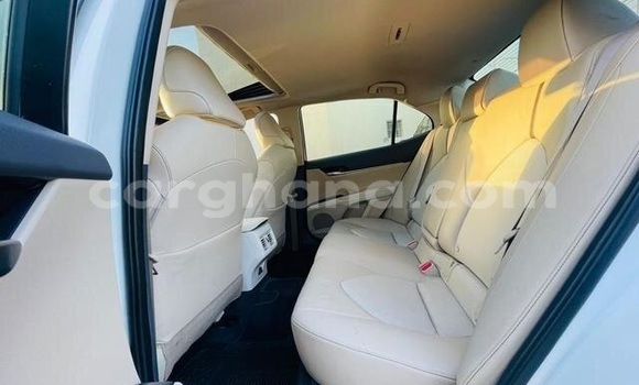 Buy Used Toyota Camry White Car in Accra in Greater Accra Buy Used Toyota Camry White Car in Accra in Greater Accra