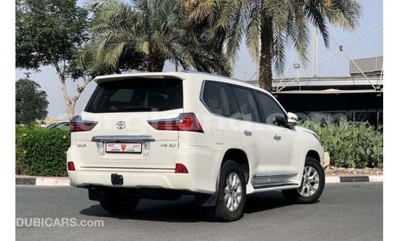 Sayi Imported Toyota Land Cruiser White Mota in Import - Dubai a Ashanti Sayi Imported Toyota Land Cruiser White Mota in Import - Dubai a Ashanti