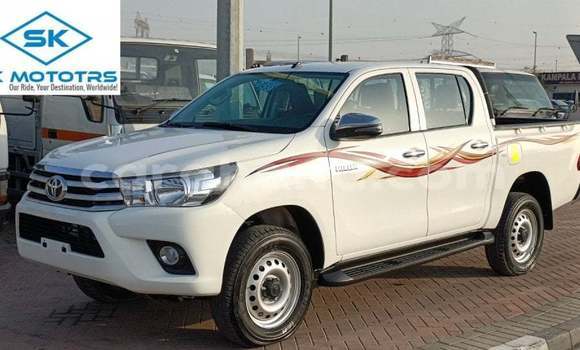 Buy Import Toyota Hilux White Car in Import - Dubai in Ashanti Buy Import Toyota Hilux White Car in Import - Dubai in Ashanti