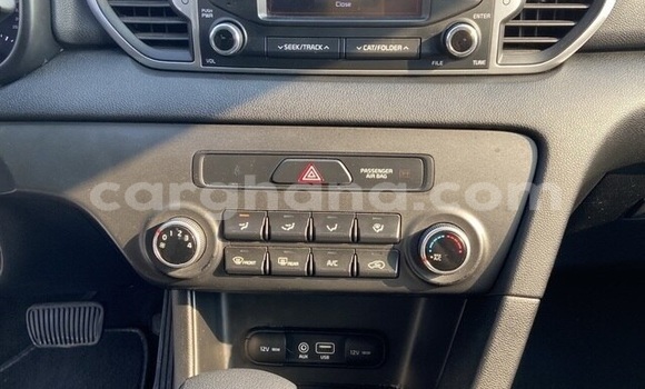 Buy Used Kia Sportage White Car in Tema in Greater Accra Buy Used Kia Sportage White Car in Tema in Greater Accra