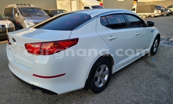 Buy Used Kia K5 White Car in Accra in Greater Accra Buy Used Kia K5 White Car in Accra in Greater Accra
