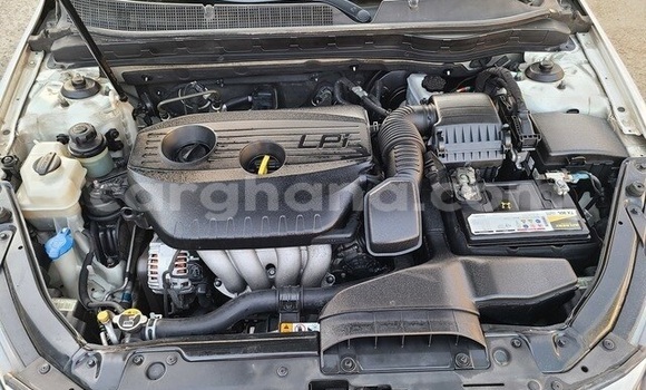 Buy Used Kia K5 White Car in Accra in Greater Accra Buy Used Kia K5 White Car in Accra in Greater Accra