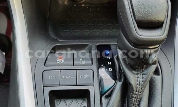 Sayi Na hannu Toyota RAV4 White Mota in Accra a Greater Accra Sayi Na hannu Toyota RAV4 White Mota in Accra a Greater Accra