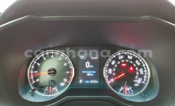 Sayi Na hannu Toyota RAV4 White Mota in Accra a Greater Accra Sayi Na hannu Toyota RAV4 White Mota in Accra a Greater Accra