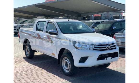 Ra Imported Toyota Hilux funfun Ọkọ̀ in Import - Dubai ni Ashanti Ra Imported Toyota Hilux funfun Ọkọ̀ in Import - Dubai ni Ashanti