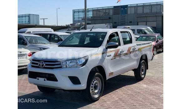 Ra Imported Toyota Hilux funfun Ọkọ̀ in Import - Dubai ni Ashanti Ra Imported Toyota Hilux funfun Ọkọ̀ in Import - Dubai ni Ashanti