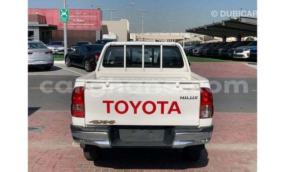 Ra Imported Toyota Hilux funfun Ọkọ̀ in Import - Dubai ni Ashanti Ra Imported Toyota Hilux funfun Ọkọ̀ in Import - Dubai ni Ashanti