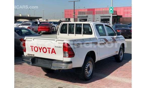 Ra Imported Toyota Hilux funfun Ọkọ̀ in Import - Dubai ni Ashanti Ra Imported Toyota Hilux funfun Ọkọ̀ in Import - Dubai ni Ashanti