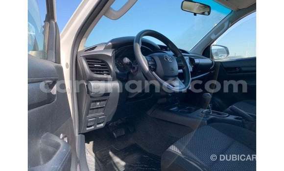 Ra Imported Toyota Hilux funfun Ọkọ̀ in Import - Dubai ni Ashanti Ra Imported Toyota Hilux funfun Ọkọ̀ in Import - Dubai ni Ashanti