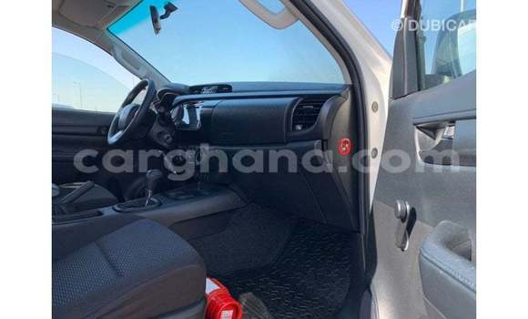 Ra Imported Toyota Hilux funfun Ọkọ̀ in Import - Dubai ni Ashanti Ra Imported Toyota Hilux funfun Ọkọ̀ in Import - Dubai ni Ashanti