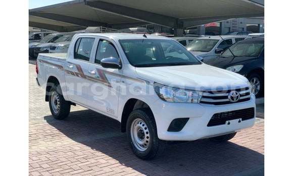 Ra Imported Toyota Hilux funfun Ọkọ̀ in Import - Dubai ni Ashanti Ra Imported Toyota Hilux funfun Ọkọ̀ in Import - Dubai ni Ashanti