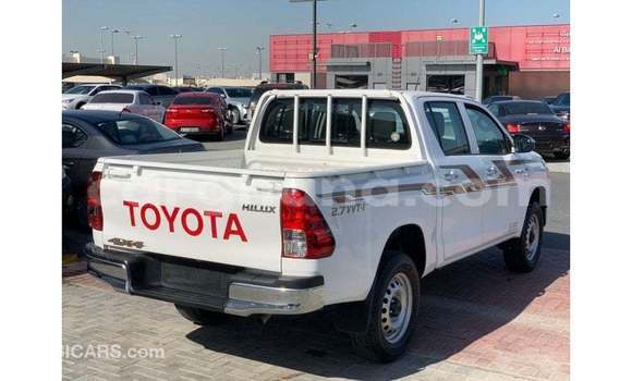 Ra Imported Toyota Hilux funfun Ọkọ̀ in Import - Dubai ni Ashanti Ra Imported Toyota Hilux funfun Ọkọ̀ in Import - Dubai ni Ashanti