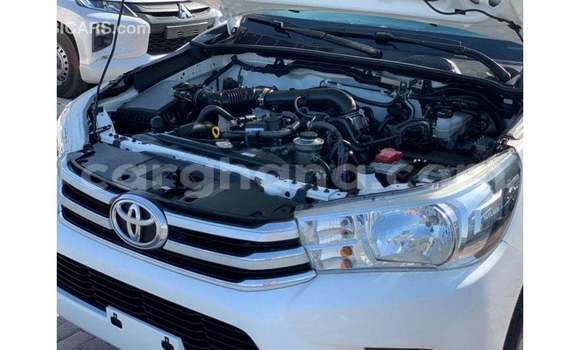 Ra Imported Toyota Hilux funfun Ọkọ̀ in Import - Dubai ni Ashanti Ra Imported Toyota Hilux funfun Ọkọ̀ in Import - Dubai ni Ashanti