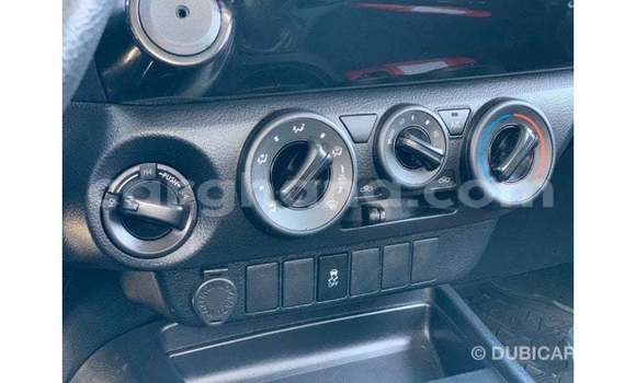 Ra Imported Toyota Hilux funfun Ọkọ̀ in Import - Dubai ni Ashanti Ra Imported Toyota Hilux funfun Ọkọ̀ in Import - Dubai ni Ashanti