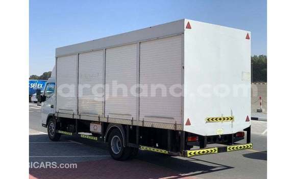 Buy Import Mitsubishi Carisma White Car in Import - Dubai in Ashanti Buy Import Mitsubishi Carisma White Car in Import - Dubai in Ashanti