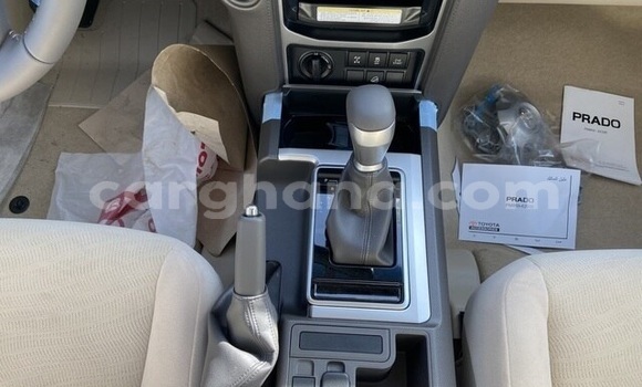 Sayi Na hannu Toyota Land Cruiser Prado White Mota in Accra a Greater Accra Sayi Na hannu Toyota Land Cruiser Prado White Mota in Accra a Greater Accra