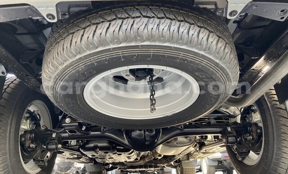 Sayi Na hannu Toyota Land Cruiser Prado White Mota in Accra a Greater Accra Sayi Na hannu Toyota Land Cruiser Prado White Mota in Accra a Greater Accra