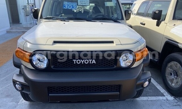 Sayi Na hannu Toyota FJ Cruiser M Mota in Accra a Greater Accra